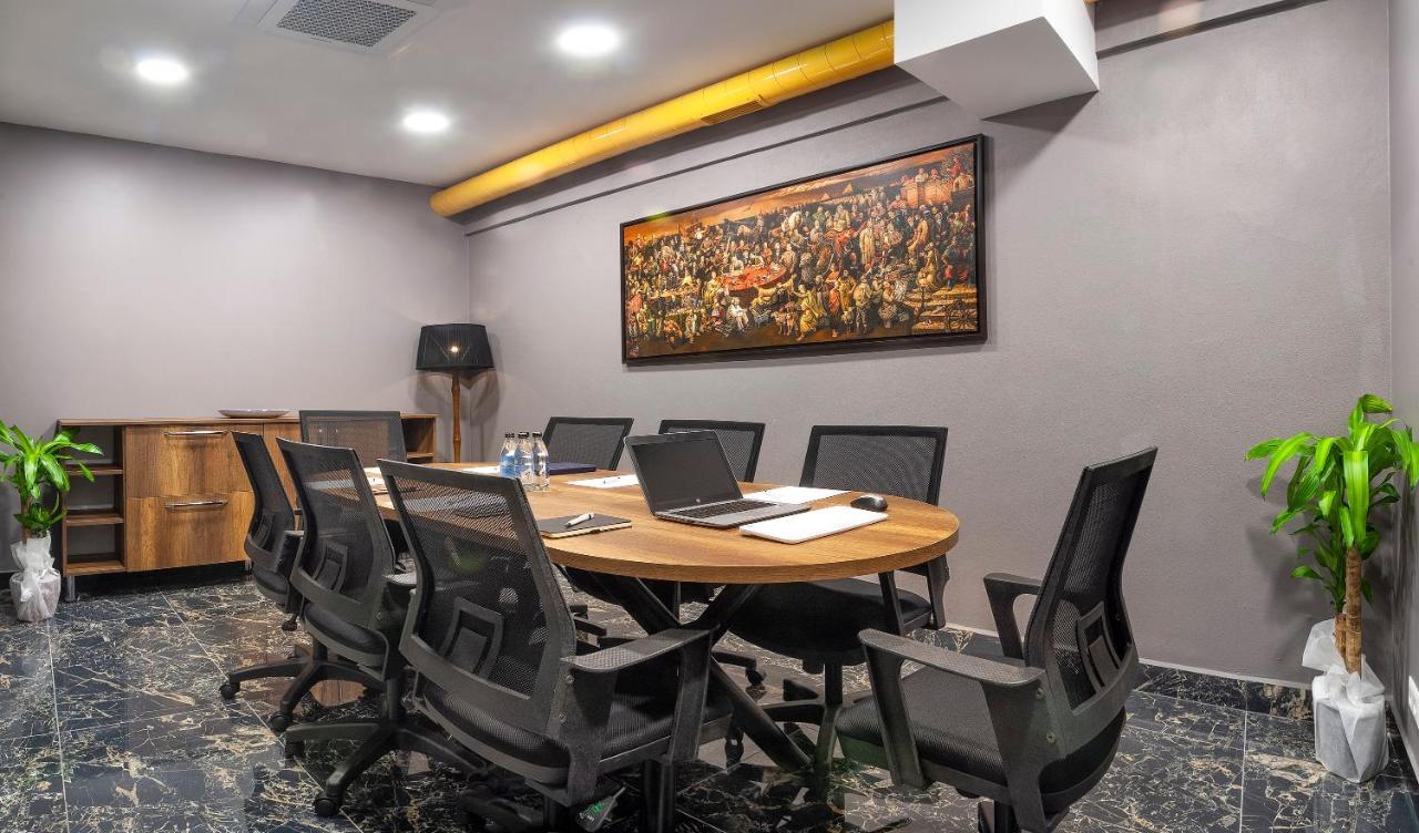 Hotel Bossuite Business — Photos 1
